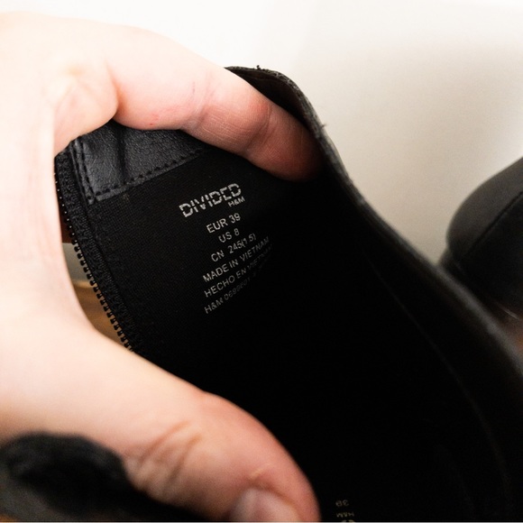 H&M Divided Black Chunky Lug Sole High Heeled Ankle Boots Size 39 8 - Picture 7 of 10